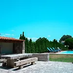 Madalena Villa Vitorino das Donas