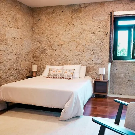 Madalena Vitorino das Donas