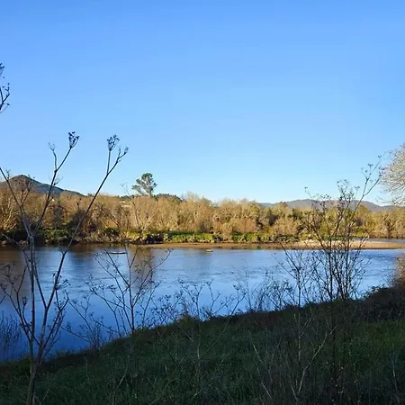 Madalena Vitorino das Donas