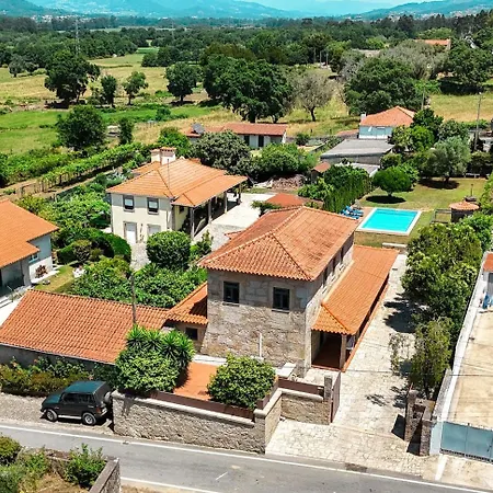 Madalena Βίλα Vitorino das Donas