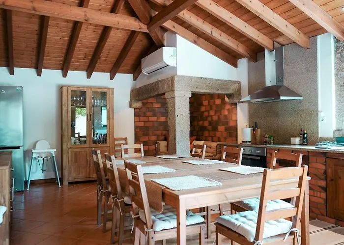 Madalena Vitorino das Donas