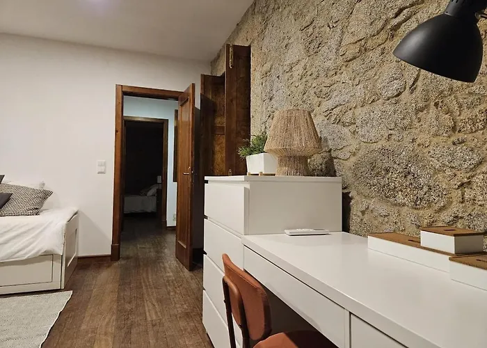 Madalena Vitorino das Donas