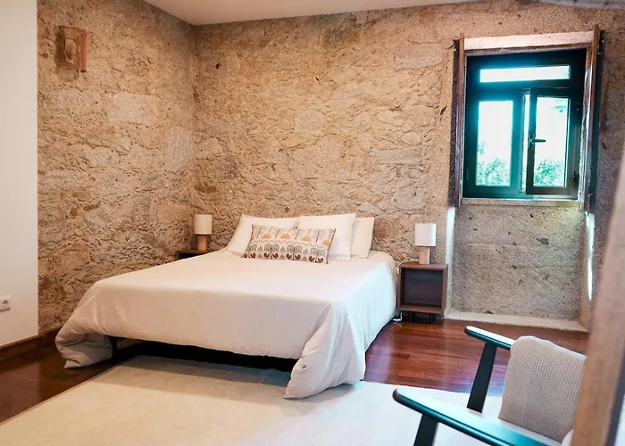 Madalena Vitorino das Donas